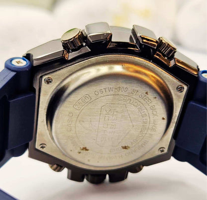 Men's Casio (Masterpiece) Sports Fashion Watch with a Metallic Dial